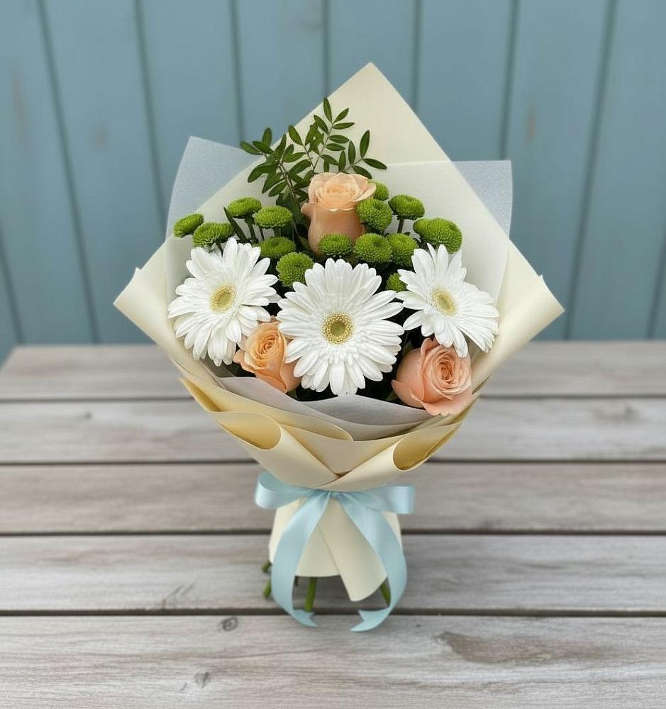 Букет герберы и розы в Ангелово Букет цветов из: Герберы, Розы и Хризантемы в Ангелово