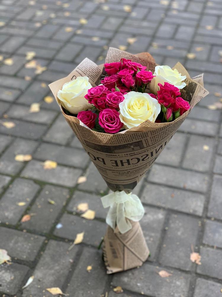 Букет цветов из: Розы в Ангелово